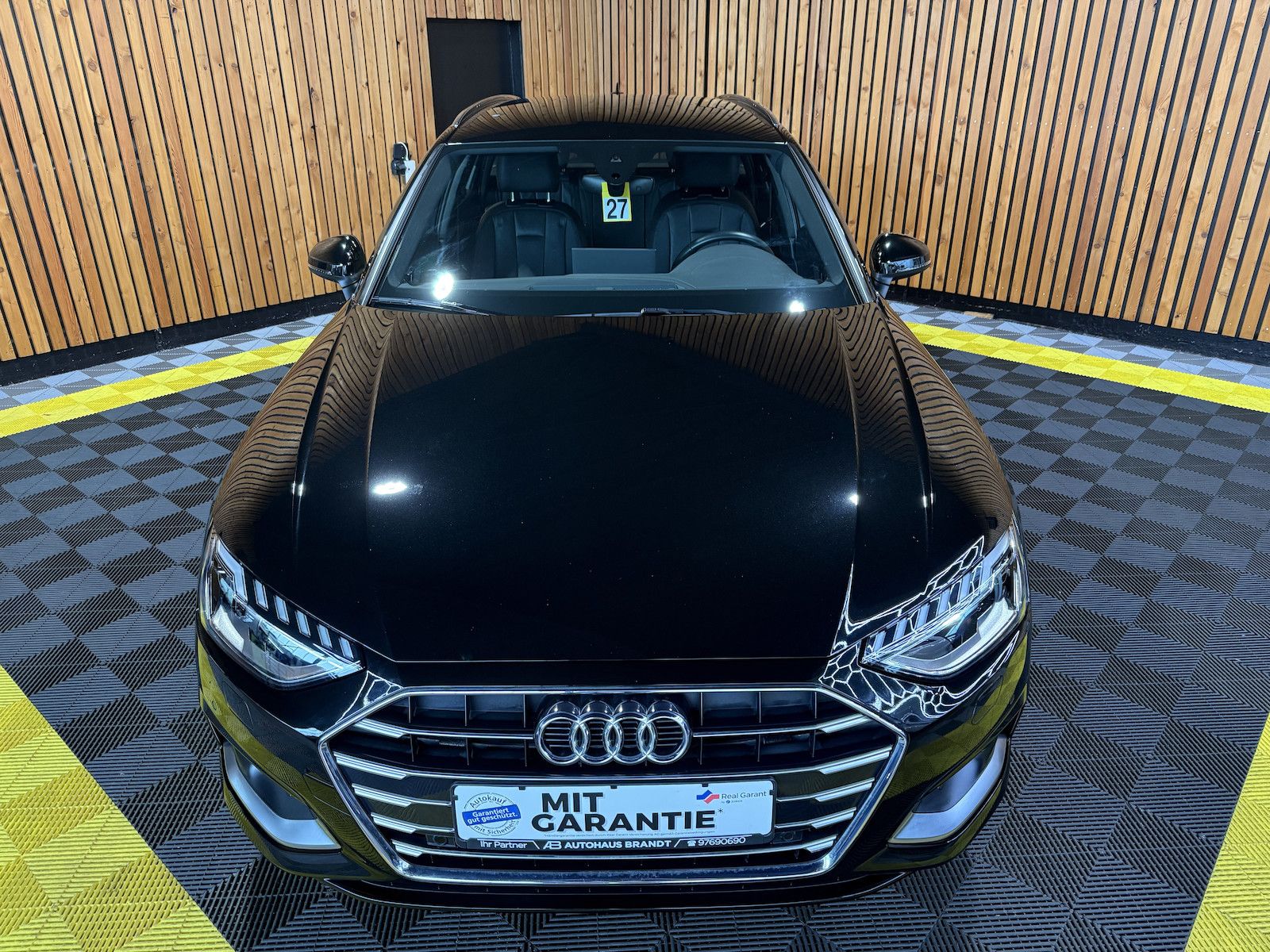 Fahrzeugabbildung Audi A4 Avant adv. TFSI Aut. Navi+*Kam*ACC*LED*Leder