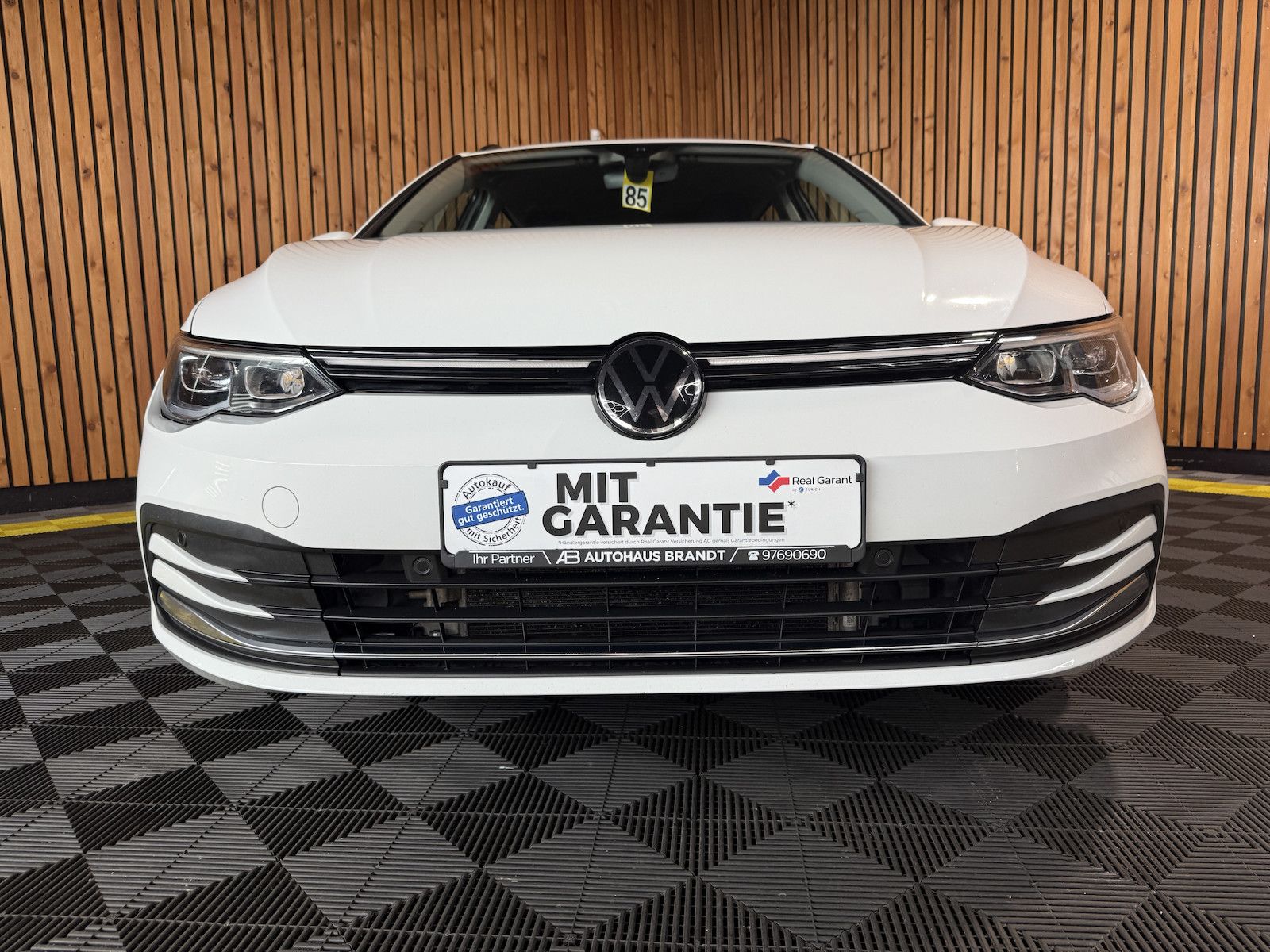 Fahrzeugabbildung Volkswagen Golf Variant 2,0 TDI Style DSG *Navi*AHK*LED*ACC