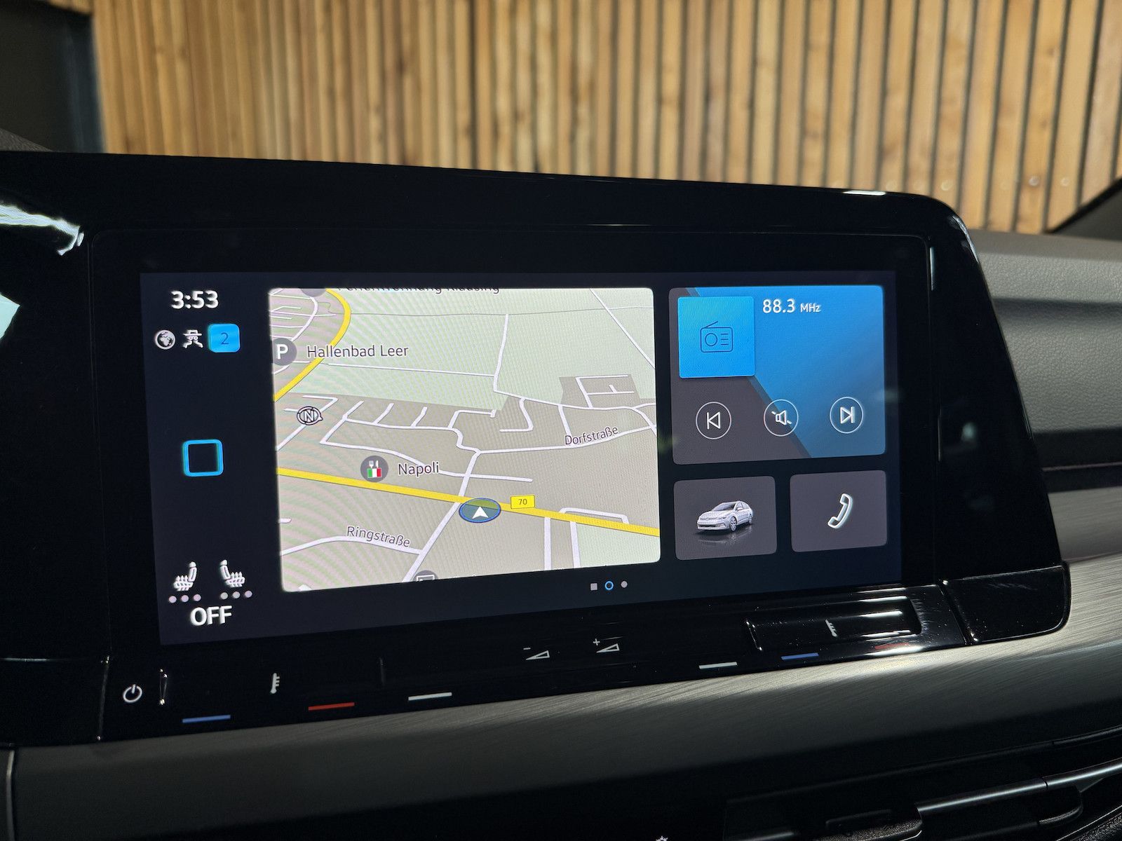 Fahrzeugabbildung Volkswagen Golf Variant 2,0 TDI Style DSG *Navi*AHK*LED*ACC