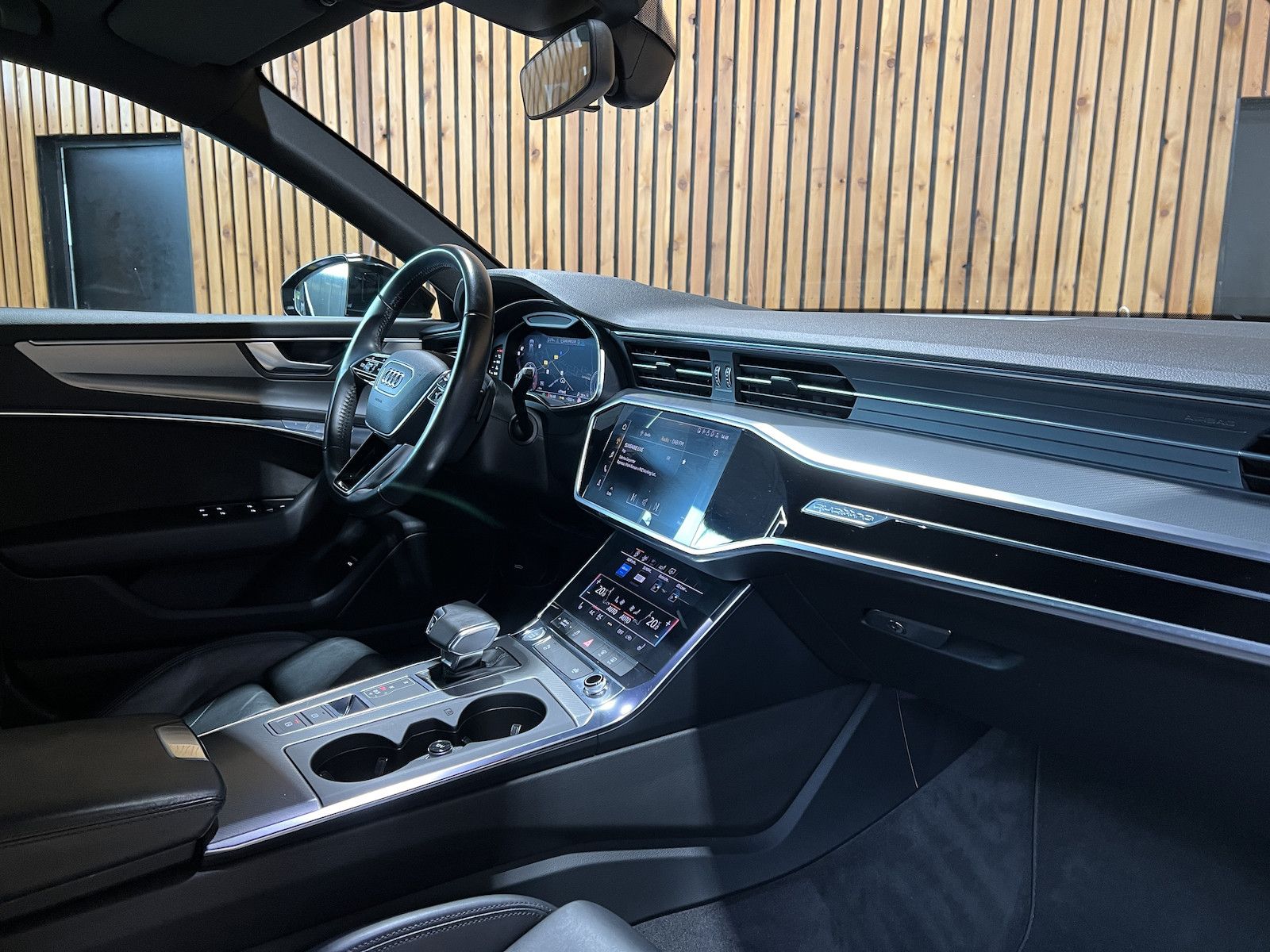 Fahrzeugabbildung Audi A6 Avant qu.45 TDI *Navi*Virtual*Pano*Leder*AHK*