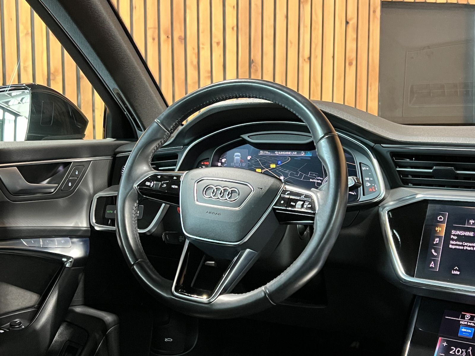 Fahrzeugabbildung Audi A6 Avant qu.45 TDI *Navi*Virtual*Pano*Leder*AHK*