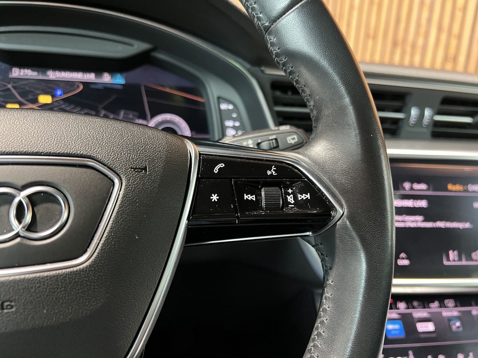 Fahrzeugabbildung Audi A6 Avant qu.45 TDI *Navi*Virtual*Pano*Leder*AHK*