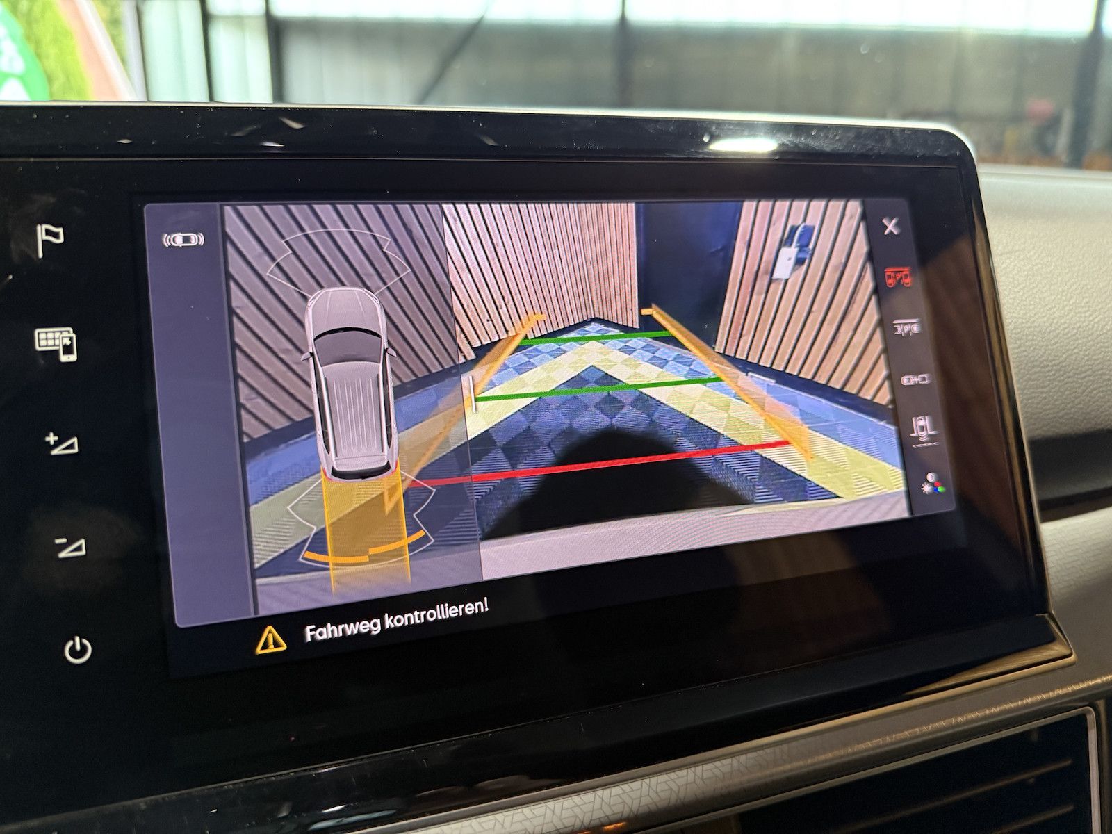 Fahrzeugabbildung SEAT Tarraco 2,0 TDI DSG Navi*LED*Kam*AHK*7-Sitzer*VC