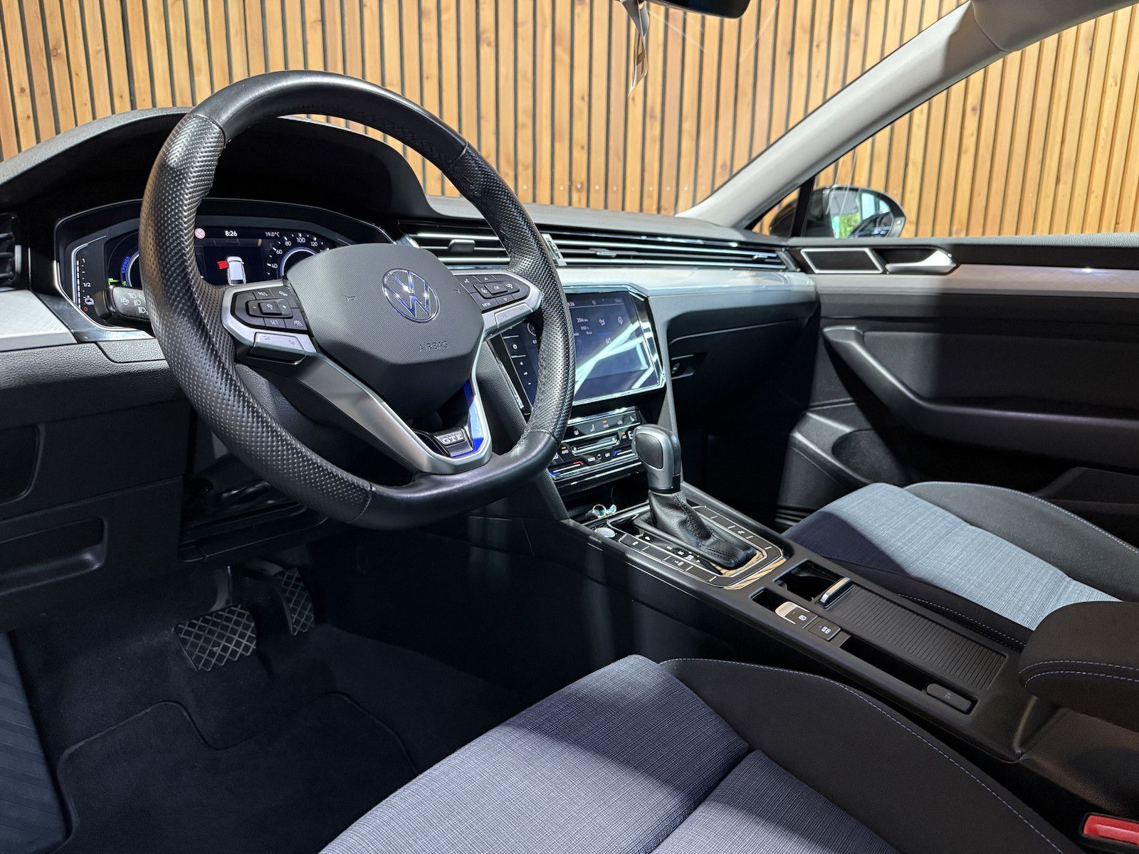 Fahrzeugabbildung Volkswagen Passat Variant GTE DSG *Navi*Kam*AHK*Virtual*App