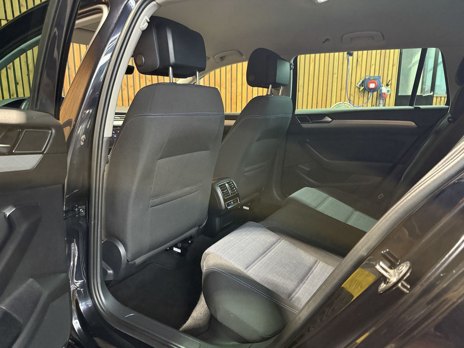 Fahrzeugabbildung Volkswagen Passat Variant GTE DSG *Navi*Kam*AHK*Virtual*App