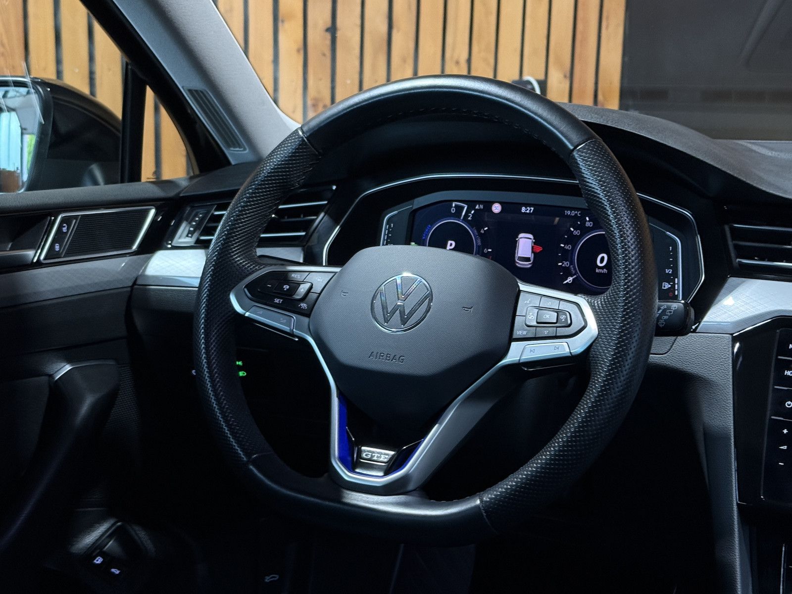 Fahrzeugabbildung Volkswagen Passat Variant GTE DSG *Navi*Kam*AHK*Virtual*App