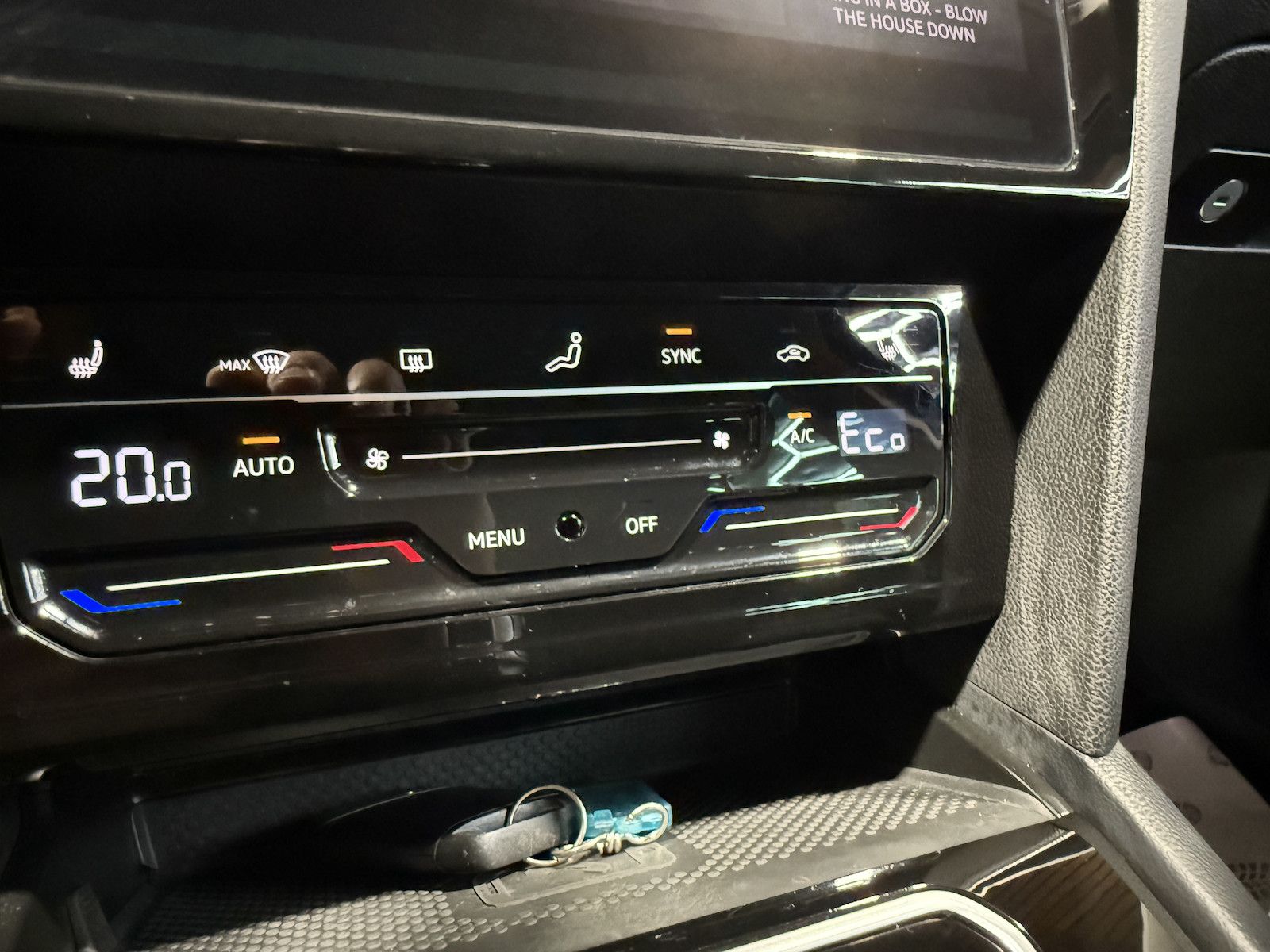 Fahrzeugabbildung Volkswagen Passat Variant GTE DSG *Navi*Kam*AHK*Virtual*App