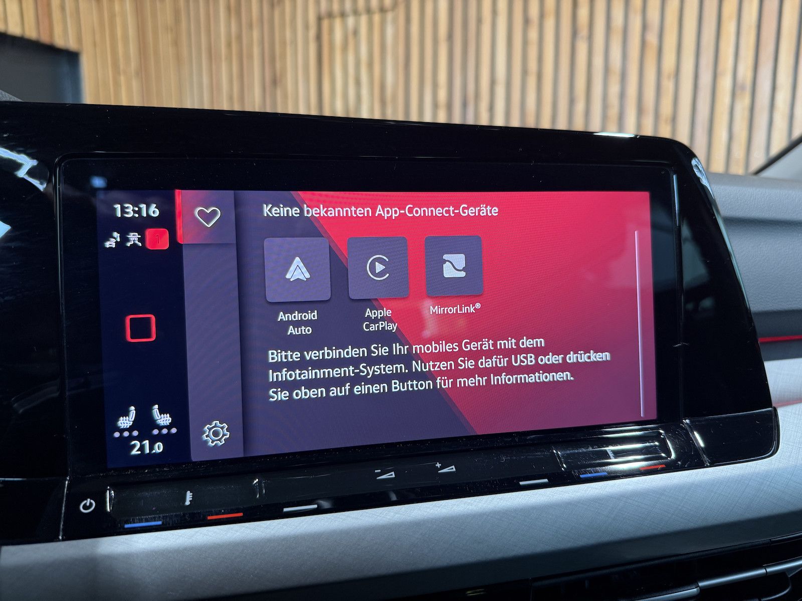 Fahrzeugabbildung Volkswagen Golf Variant 2,0 TDI Life *Navi*ACC*LED*Kam*AHK*