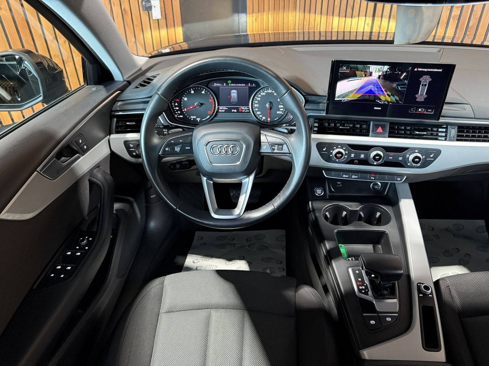 Fahrzeugabbildung Audi A4 Avant 2,0 TDI Aut. *Navi+*ACC*AHK*Kamera*App*