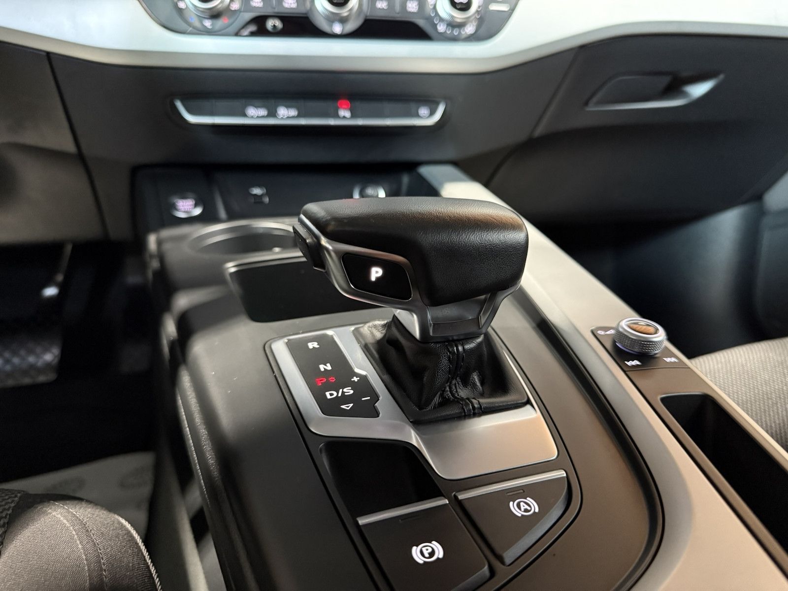Fahrzeugabbildung Audi A4 Avant 2,0 TDI Aut. *Navi+*ACC*AHK*Kamera*App*