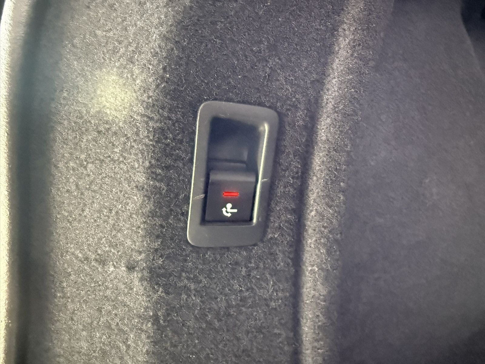 Fahrzeugabbildung Audi A4 Avant 2,0 TDI Aut. *Navi+*ACC*AHK*Kamera*App*