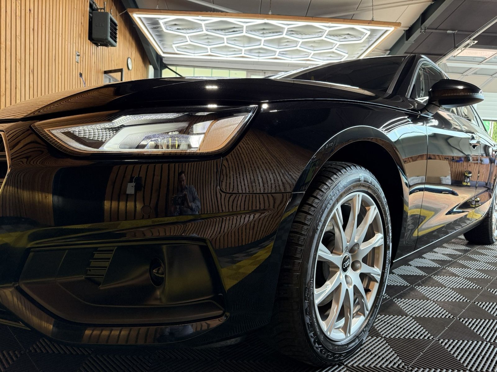 Fahrzeugabbildung Audi A4 Avant 2,0 TDI Aut. *Navi+*ACC*AHK*Kamera*App*