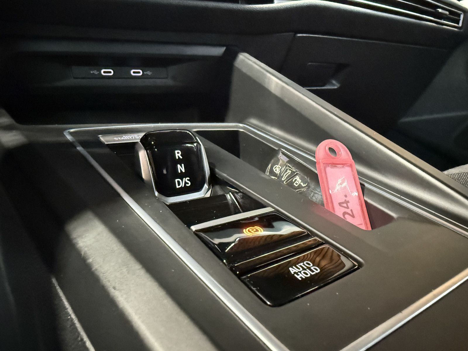 Fahrzeugabbildung Volkswagen Golf Variant 2,0 TDI DSG *Navi*ACC*LED*Kam*AHK*