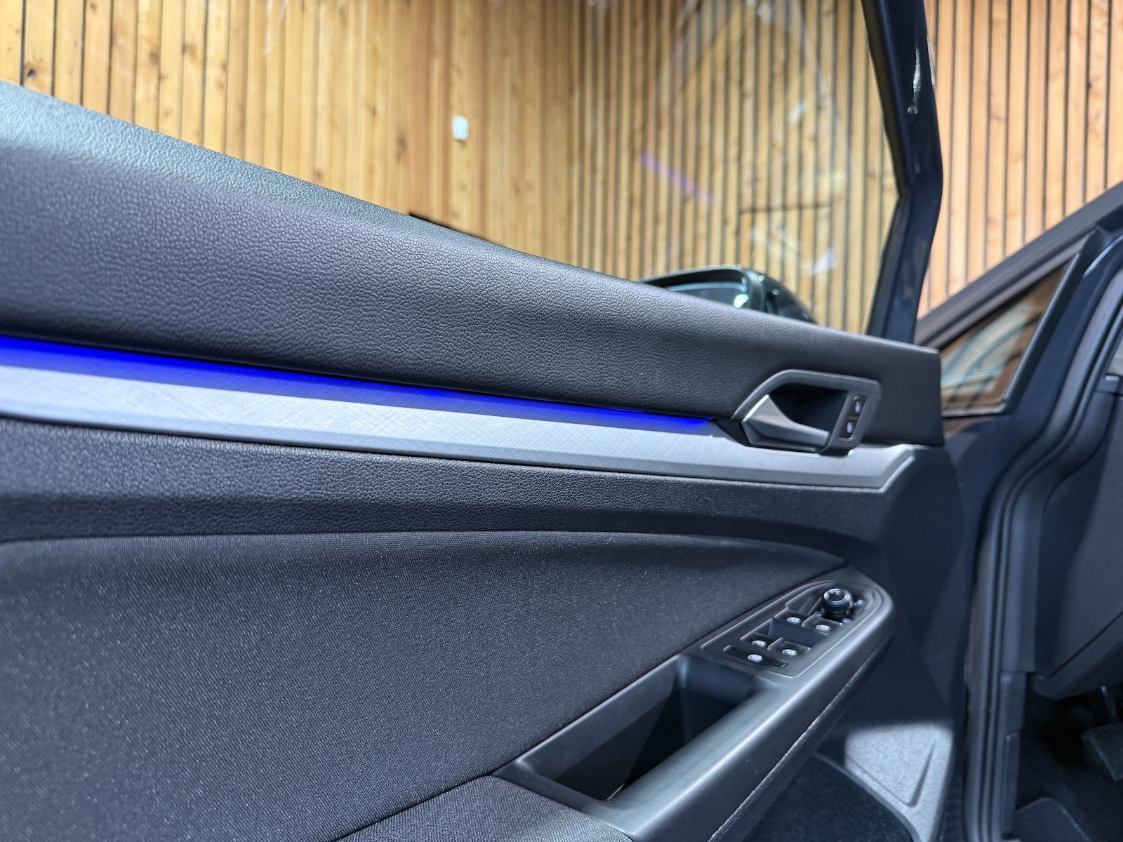 Fahrzeugabbildung Volkswagen Golf Variant 2,0 TDI DSG *Navi*ACC*LED*Kam*AHK*