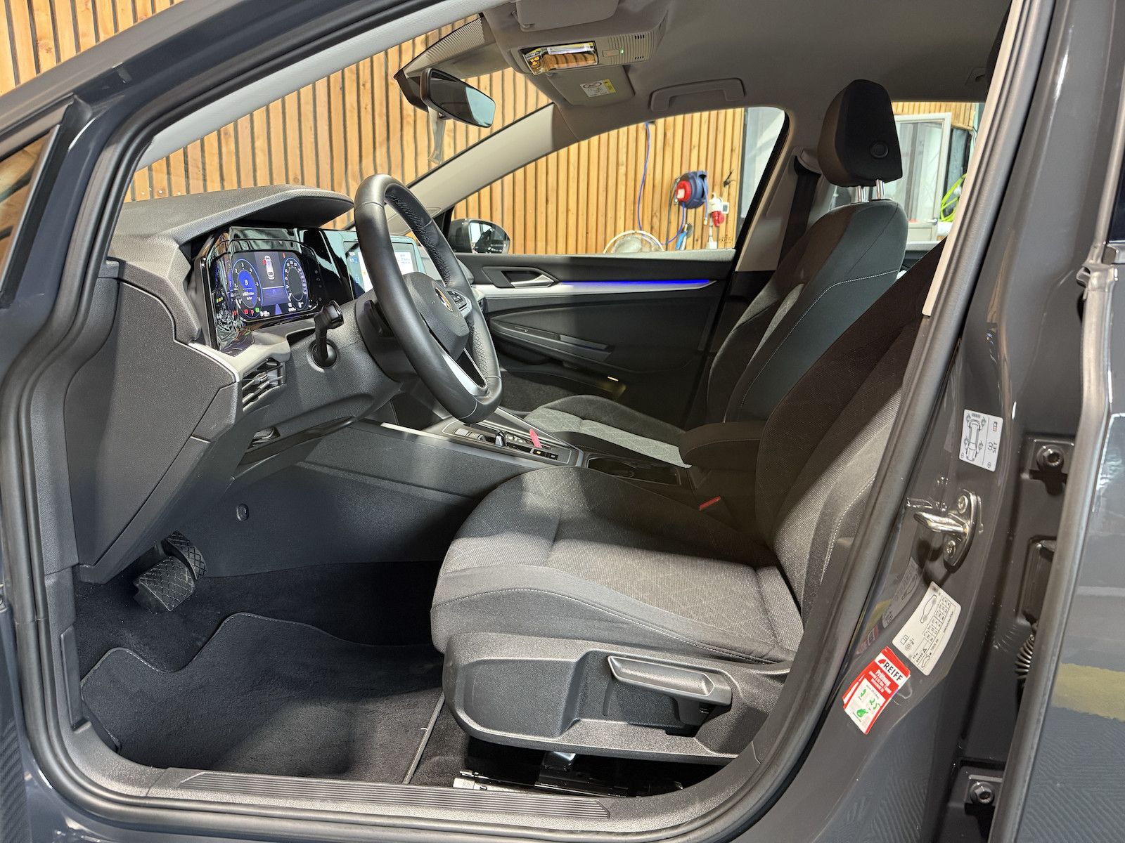 Fahrzeugabbildung Volkswagen Golf Variant 2,0 TDI DSG *Navi*ACC*LED*Kam*AHK*