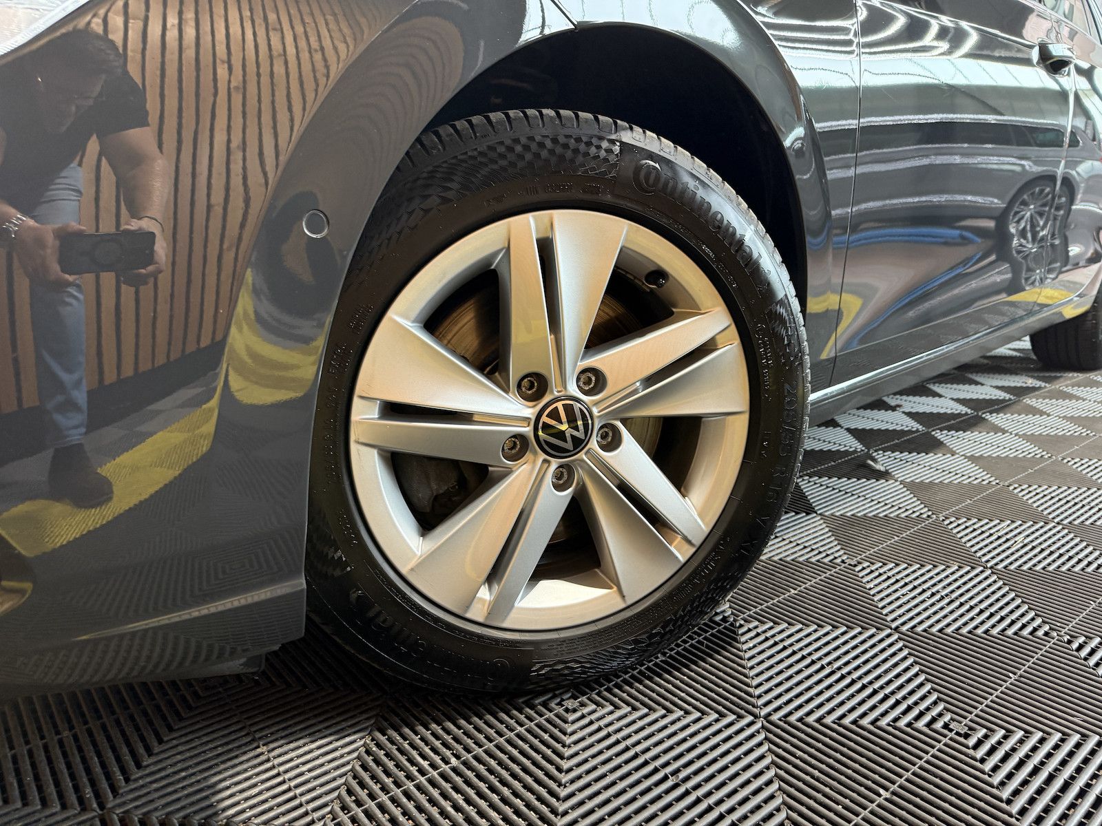Fahrzeugabbildung Volkswagen Golf Variant 2,0 TDI DSG *Navi*ACC*LED*Kam*AHK*