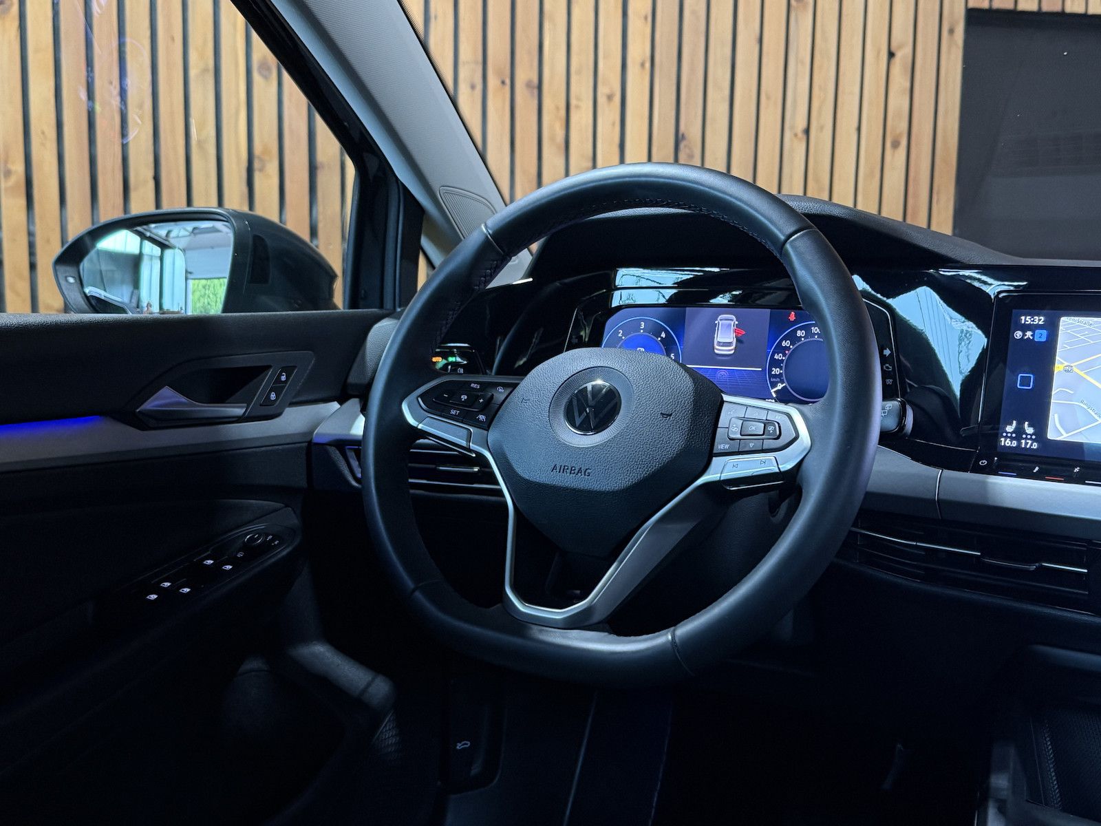 Fahrzeugabbildung Volkswagen Golf Variant 2,0 TDI DSG *Navi*ACC*LED*Kam*AHK*