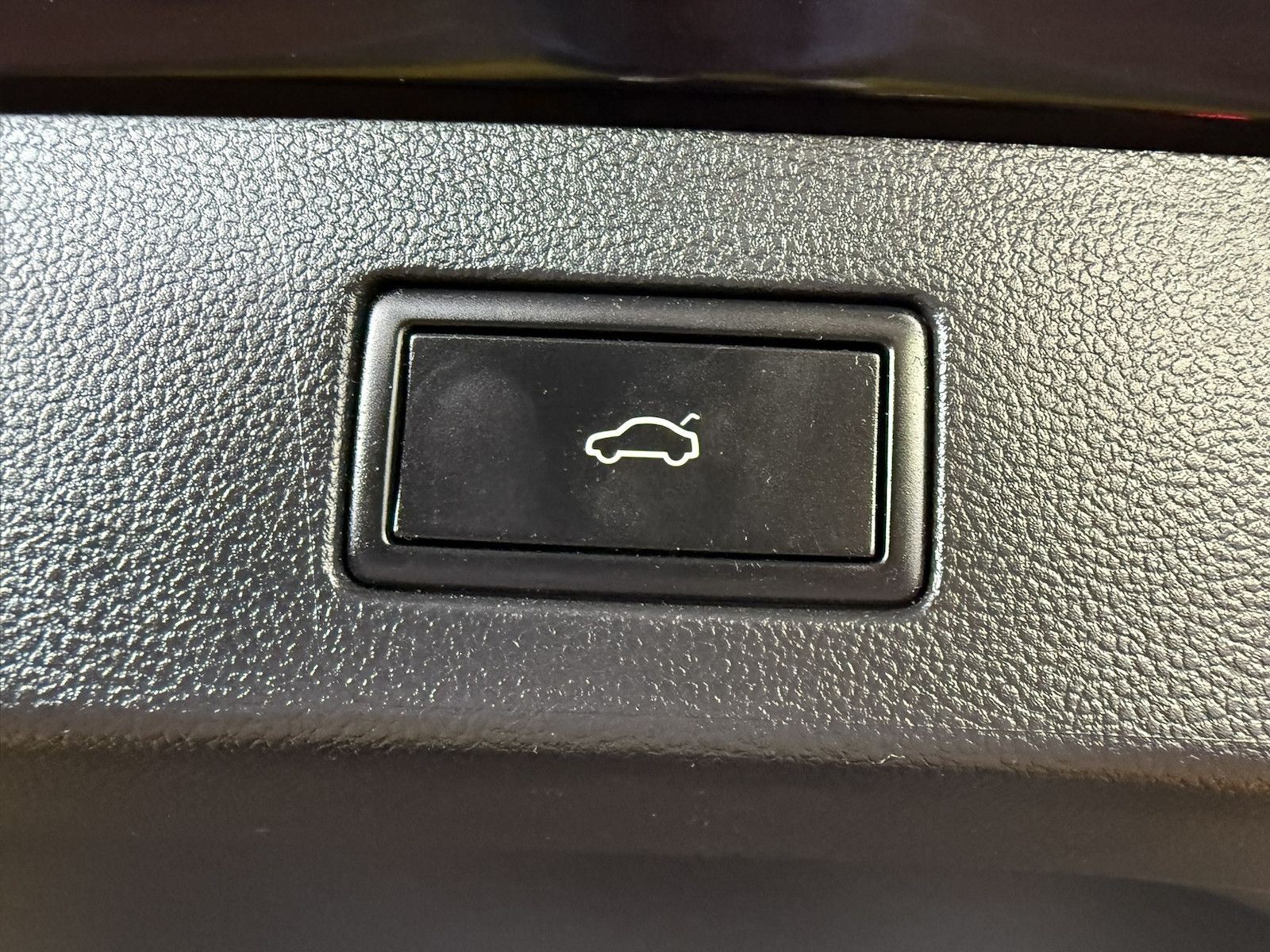 Fahrzeugabbildung Volkswagen Arteon 1.4 eHybrid SB. *Navi*AHK*DCC*360°*Pano*