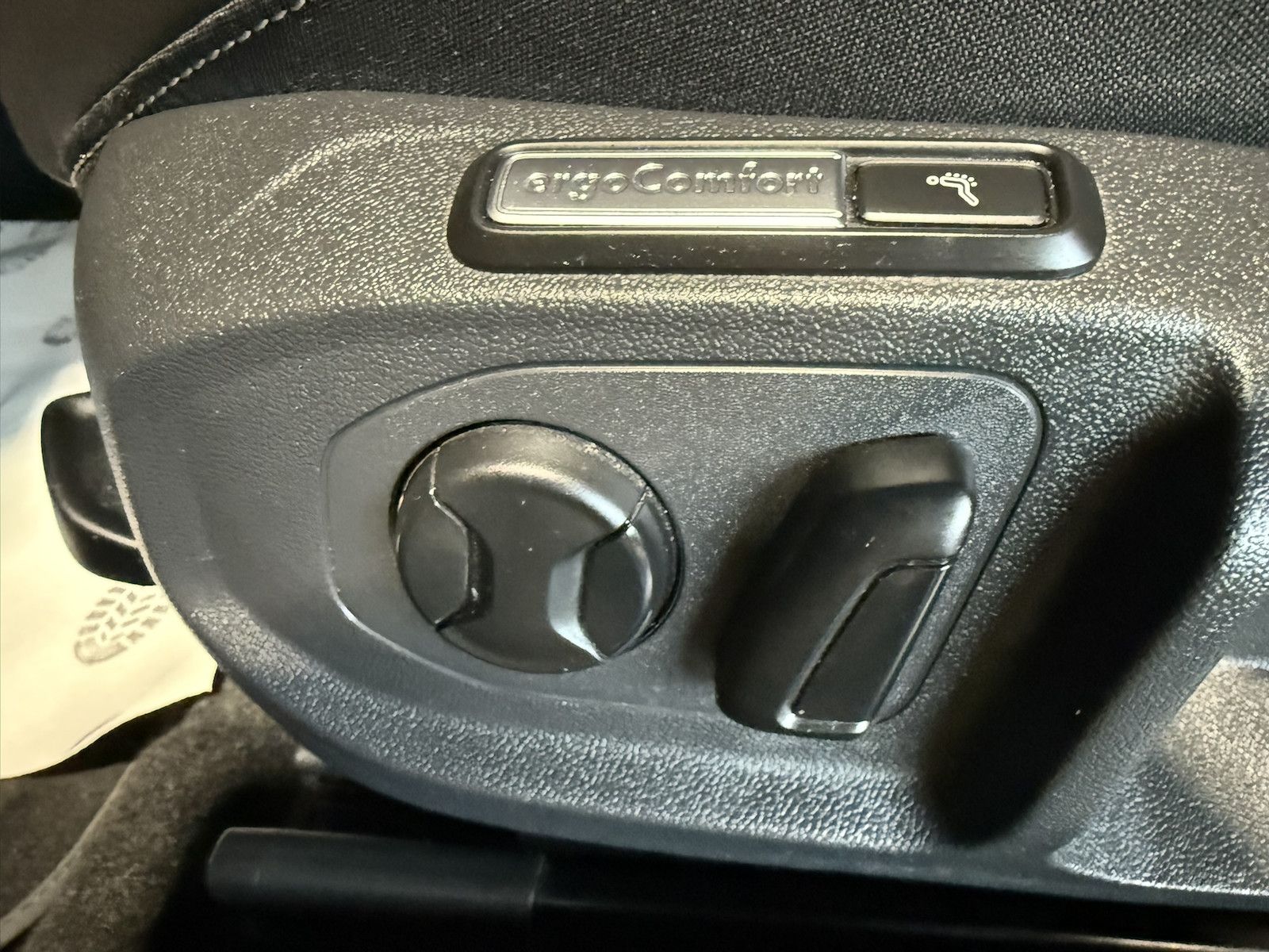 Fahrzeugabbildung Volkswagen Arteon 1.4 eHybrid SB. *Navi*AHK*DCC*360°*Pano*