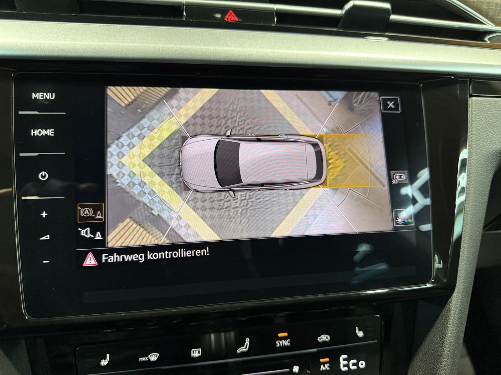 Fahrzeugabbildung Volkswagen Arteon 1.4 eHybrid SB. *Navi*AHK*DCC*360°*Pano*