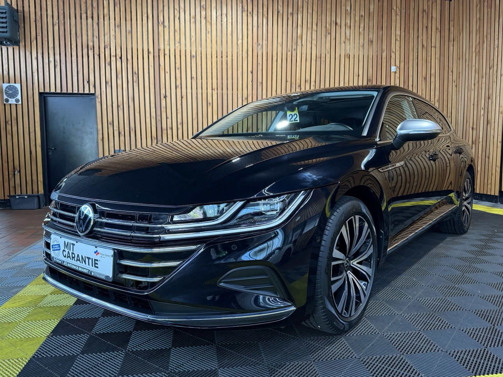Fahrzeugabbildung Volkswagen Arteon 1.4 eHybrid SB. *Navi*AHK*DCC*360°*Pano*