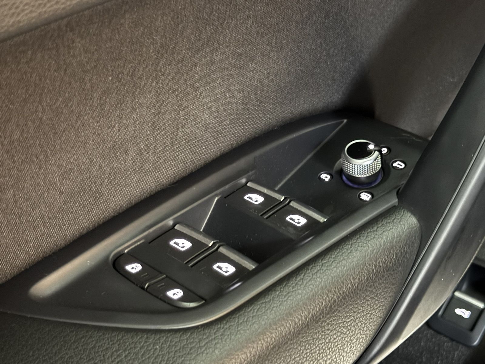 Fahrzeugabbildung Audi Q5 40 TDI qu. advanced *Navi*AHK*Kam*ACC*Virtual