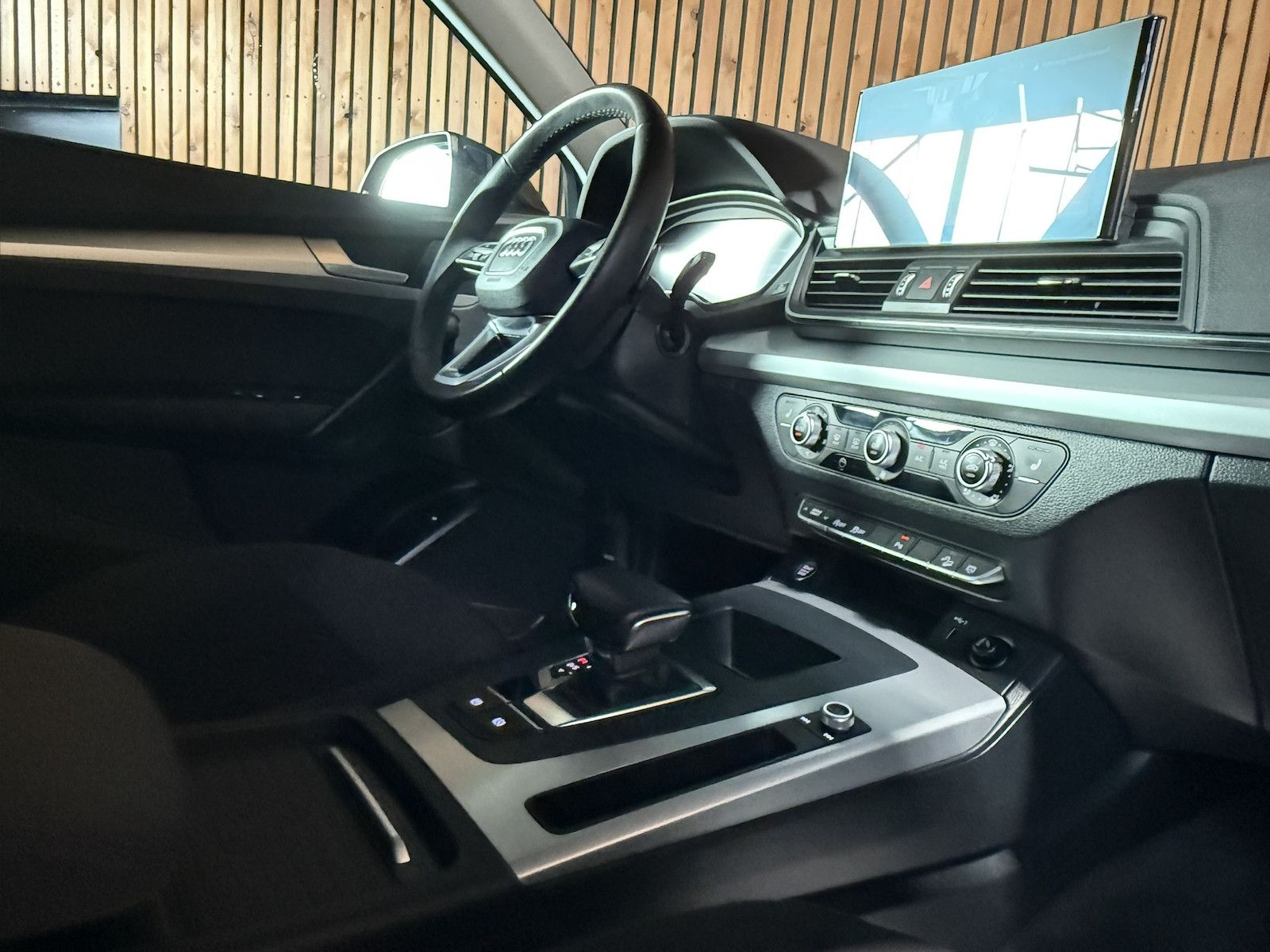 Fahrzeugabbildung Audi Q5 40 TDI qu. advanced *Navi*AHK*Kam*ACC*Virtual