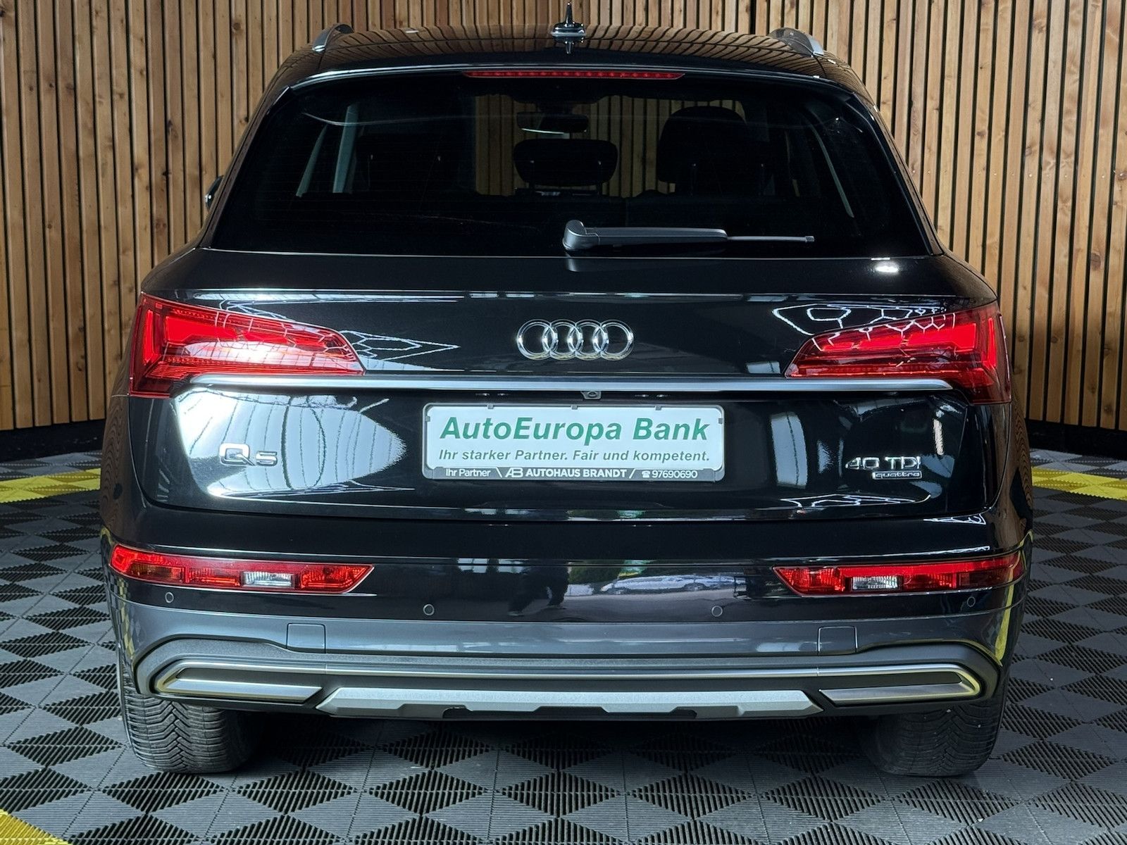 Fahrzeugabbildung Audi Q5 40 TDI qu. advanced *Navi*AHK*Kam*ACC*Virtual