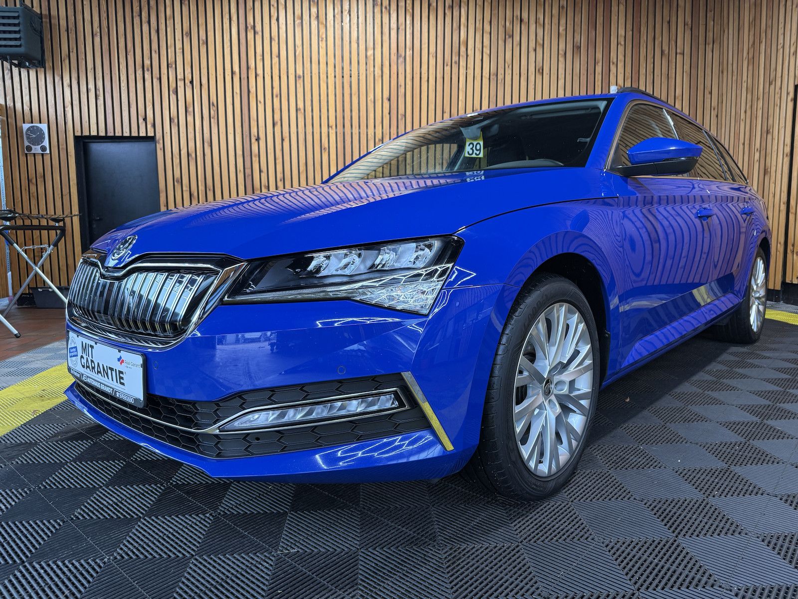SKODA Superb Combi TSI iV DSG Navi*Virt*Kam*St.Hz*AHK