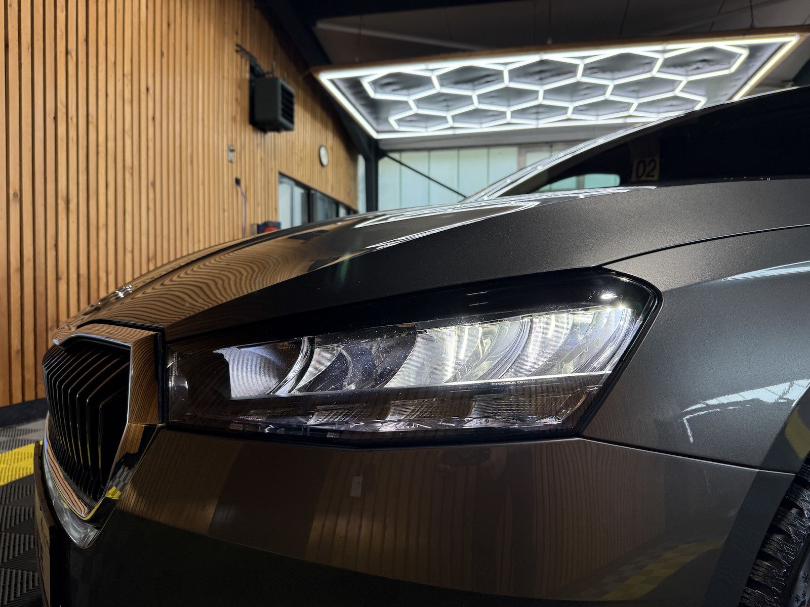 Fahrzeugabbildung SKODA Fabia 1,0 TSI Ambition *Navi*LED*Tempo*PDC*