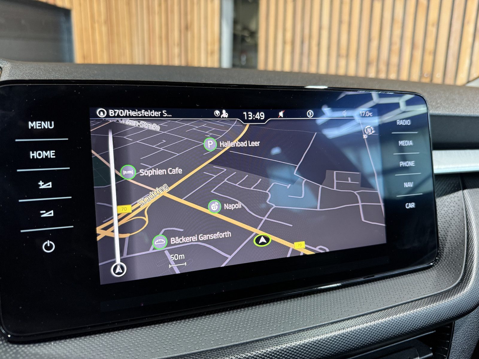 Fahrzeugabbildung SKODA Fabia 1,0 TSI Ambition *Navi*LED*Tempo*PDC*