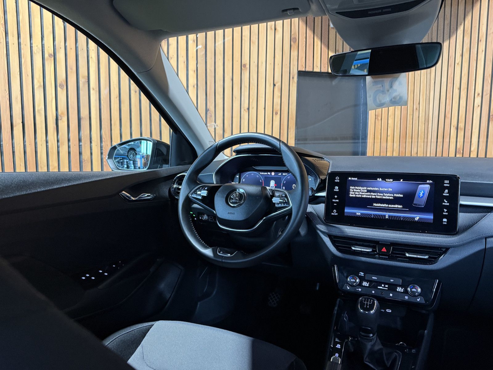 Fahrzeugabbildung SKODA Fabia 1,0 TSI Selection Navi*LED*Virtual*ACC*Kam