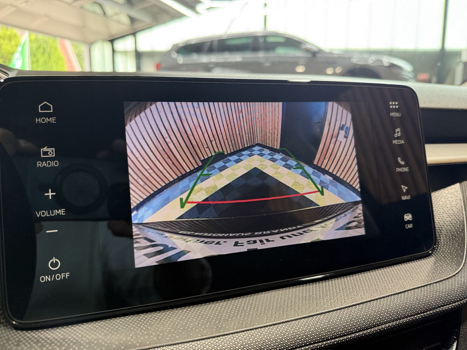 Fahrzeugabbildung SKODA Fabia 1,0 TSI Selection Navi*LED*Virtual*ACC*Kam