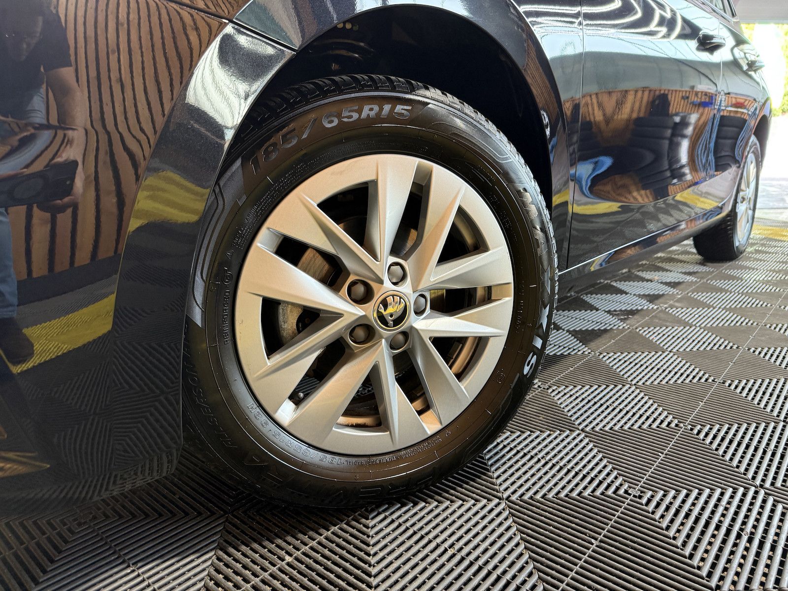 Fahrzeugabbildung SKODA Fabia 1,0 TSI Selection Navi*LED*Virtual*ACC*Kam