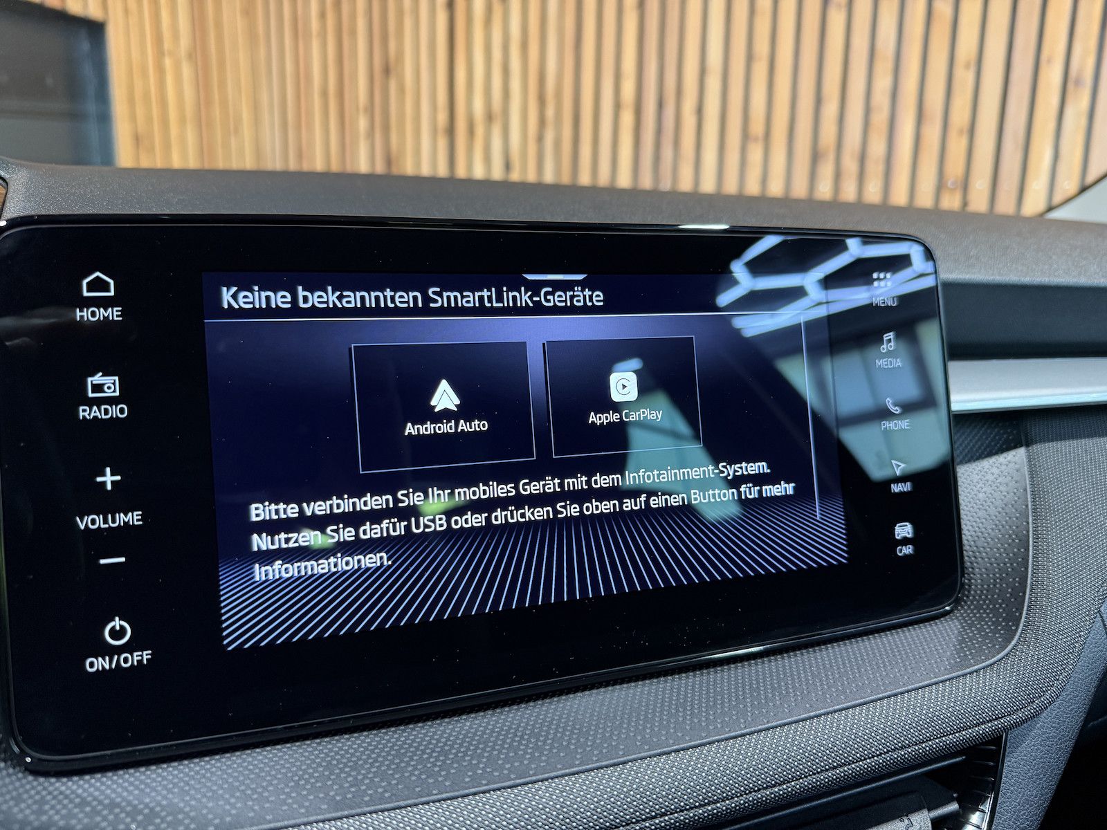 Fahrzeugabbildung SKODA Fabia 1,0 TSI Selection Navi*LED*Virtual*ACC*Kam