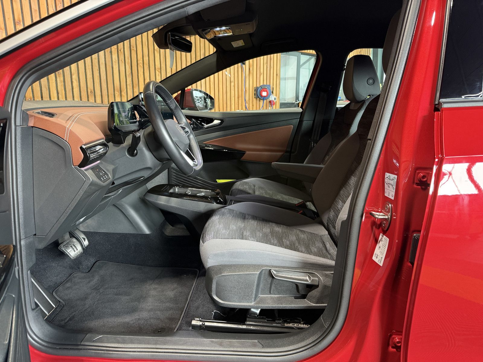 Fahrzeugabbildung Volkswagen ID.5 Pro *Navi Pro*AHK*ACC*LED*App*