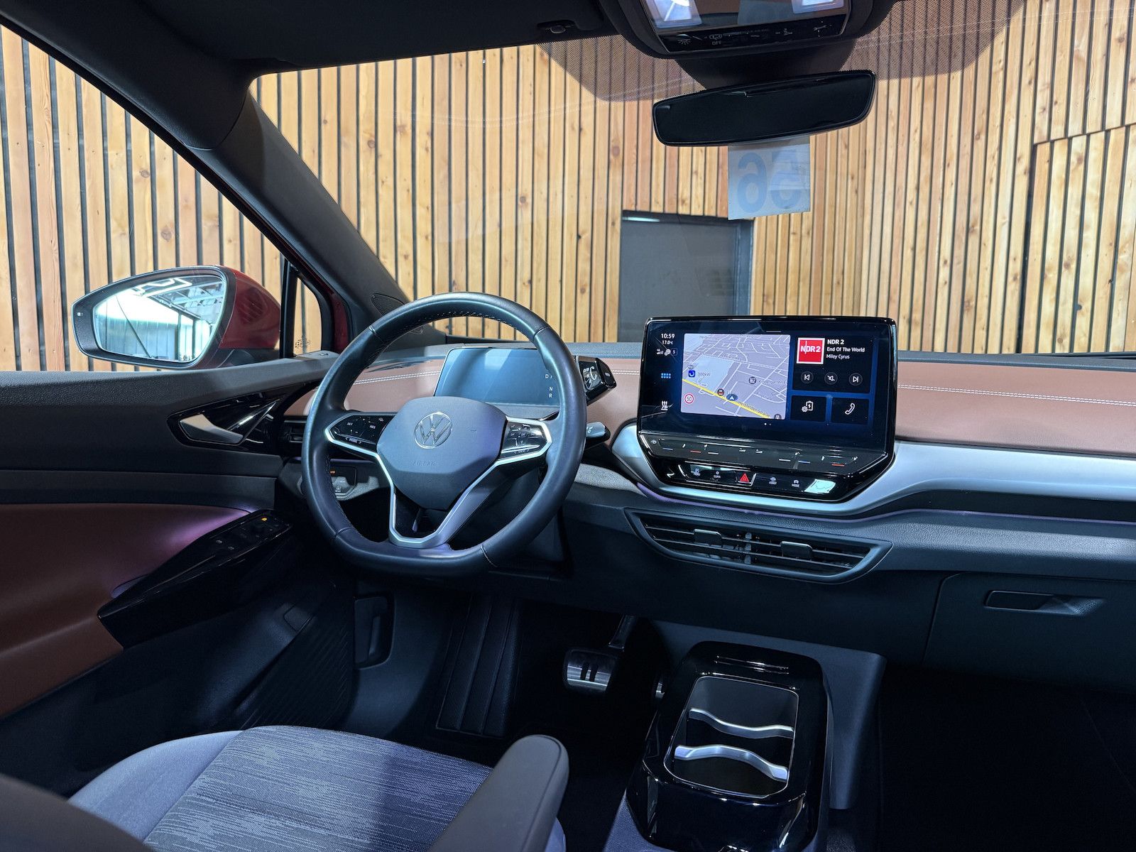 Fahrzeugabbildung Volkswagen ID.5 Pro *Navi Pro*AHK*ACC*LED*App*