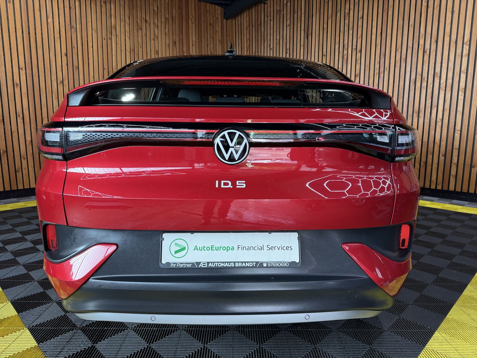 Fahrzeugabbildung Volkswagen ID.5 Pro *Navi Pro*AHK*ACC*LED*App*