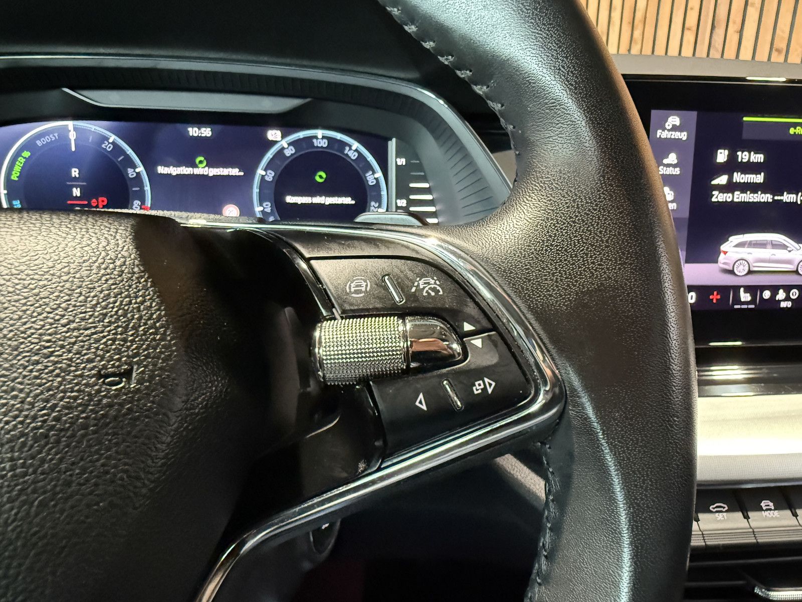 Fahrzeugabbildung SKODA Octavia Combi 1,4 iV DSG *Navi*LED*Virtual*Pano*