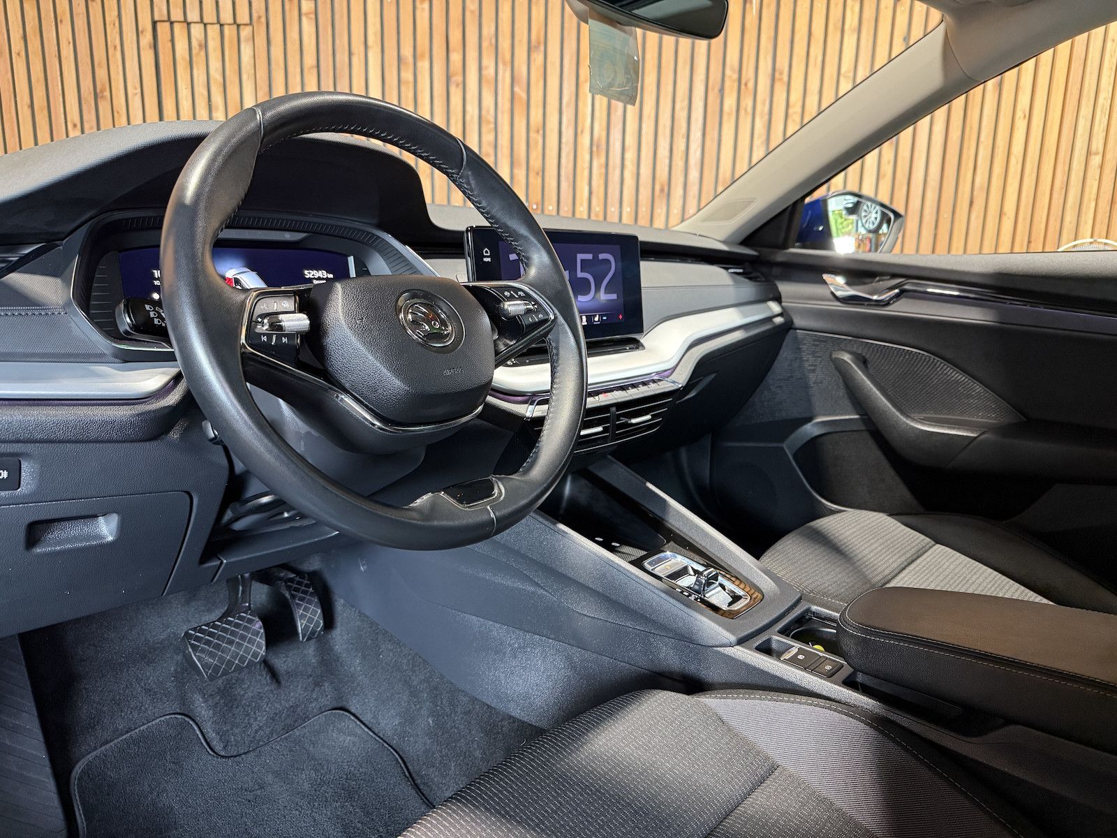 Fahrzeugabbildung SKODA Octavia Combi 1,4 iV DSG *Navi*LED*Virtual*Pano*