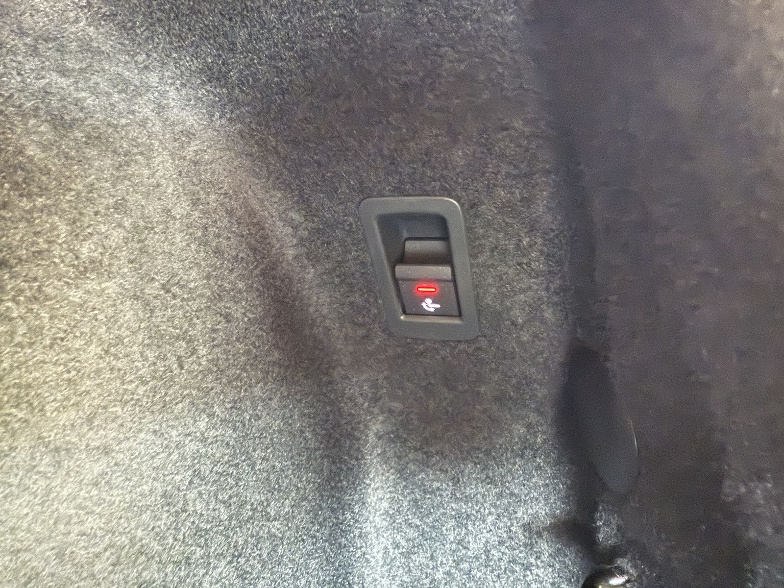 Fahrzeugabbildung Audi Q3 35 TFSI S Line Black Aut.*Navi*Sonos*Kam*AHK*