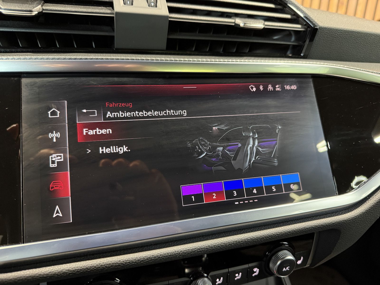 Fahrzeugabbildung Audi Q3 35 TFSI S Line Black Aut.*Navi*Sonos*Kam*AHK*