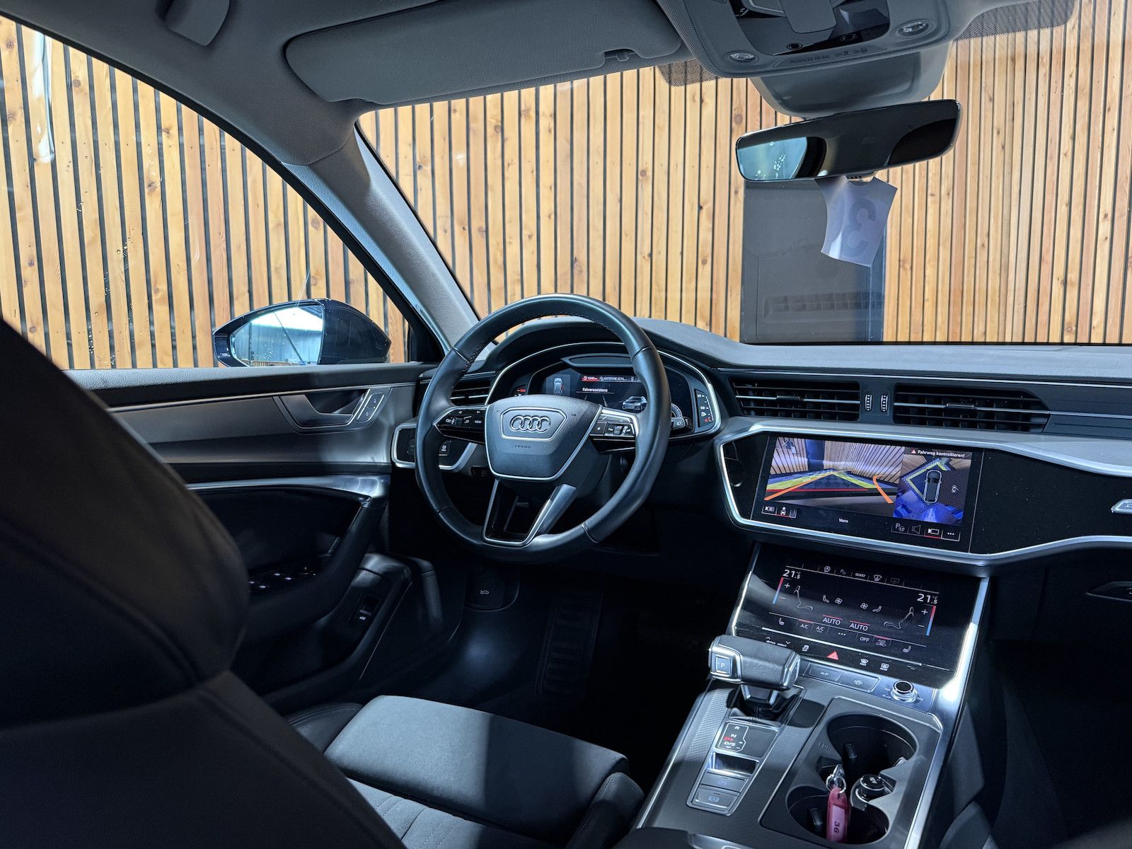 Fahrzeugabbildung Audi A6 Avant 2,0 TDI qu. *Navi*Matrix*AHK*Head*360°*