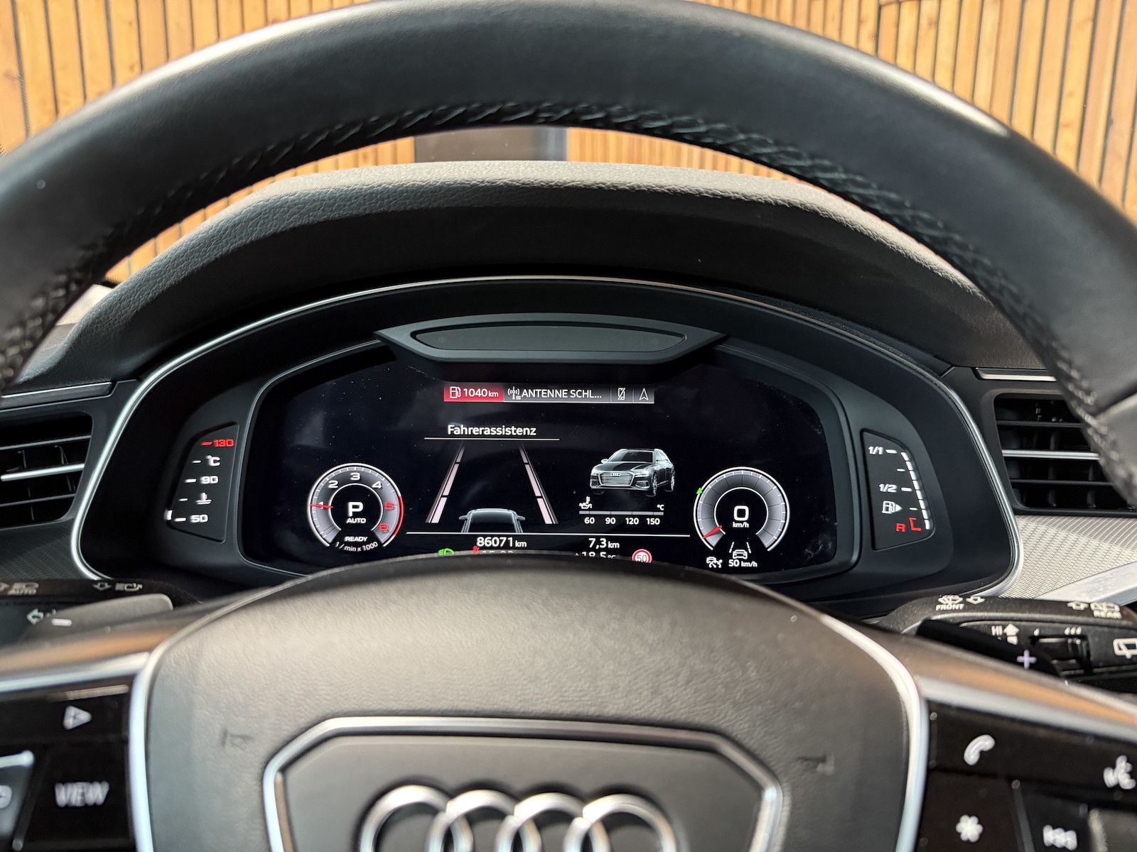 Fahrzeugabbildung Audi A6 Avant 2,0 TDI qu. *Navi*Matrix*AHK*Head*360°*