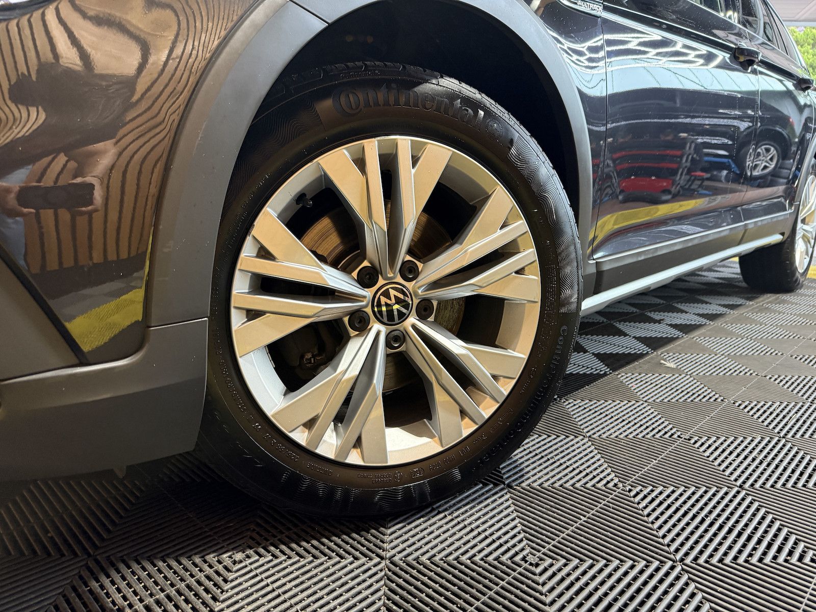Fahrzeugabbildung Volkswagen Passat Alltrack 2,0 TDI 4M DSG *Navi*Kam*LED*AHK