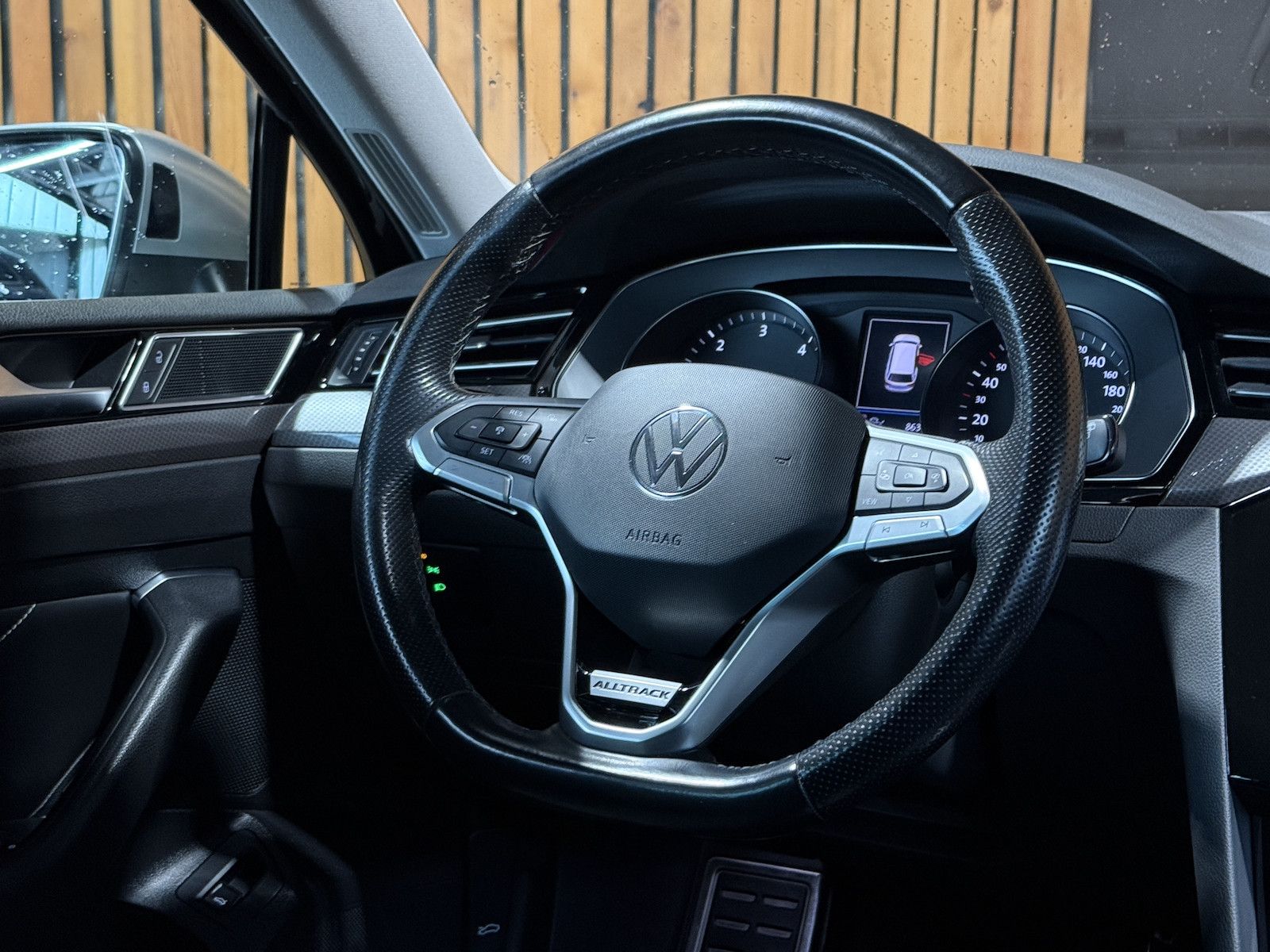Fahrzeugabbildung Volkswagen Passat Alltrack 2,0 TDI 4M DSG *Navi*Kam*LED*AHK