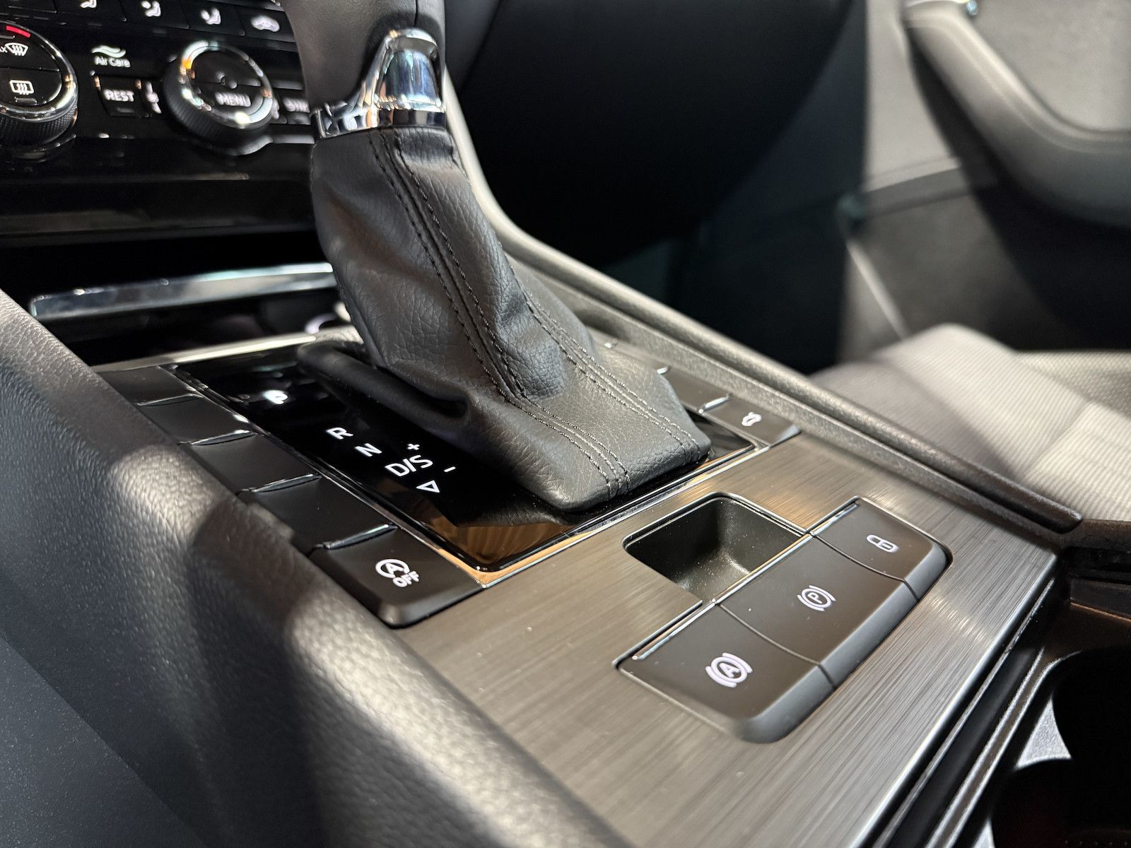Fahrzeugabbildung SKODA Superb Combi 1,5 TSI DSG Navi*Matrix*AHK*Virtual