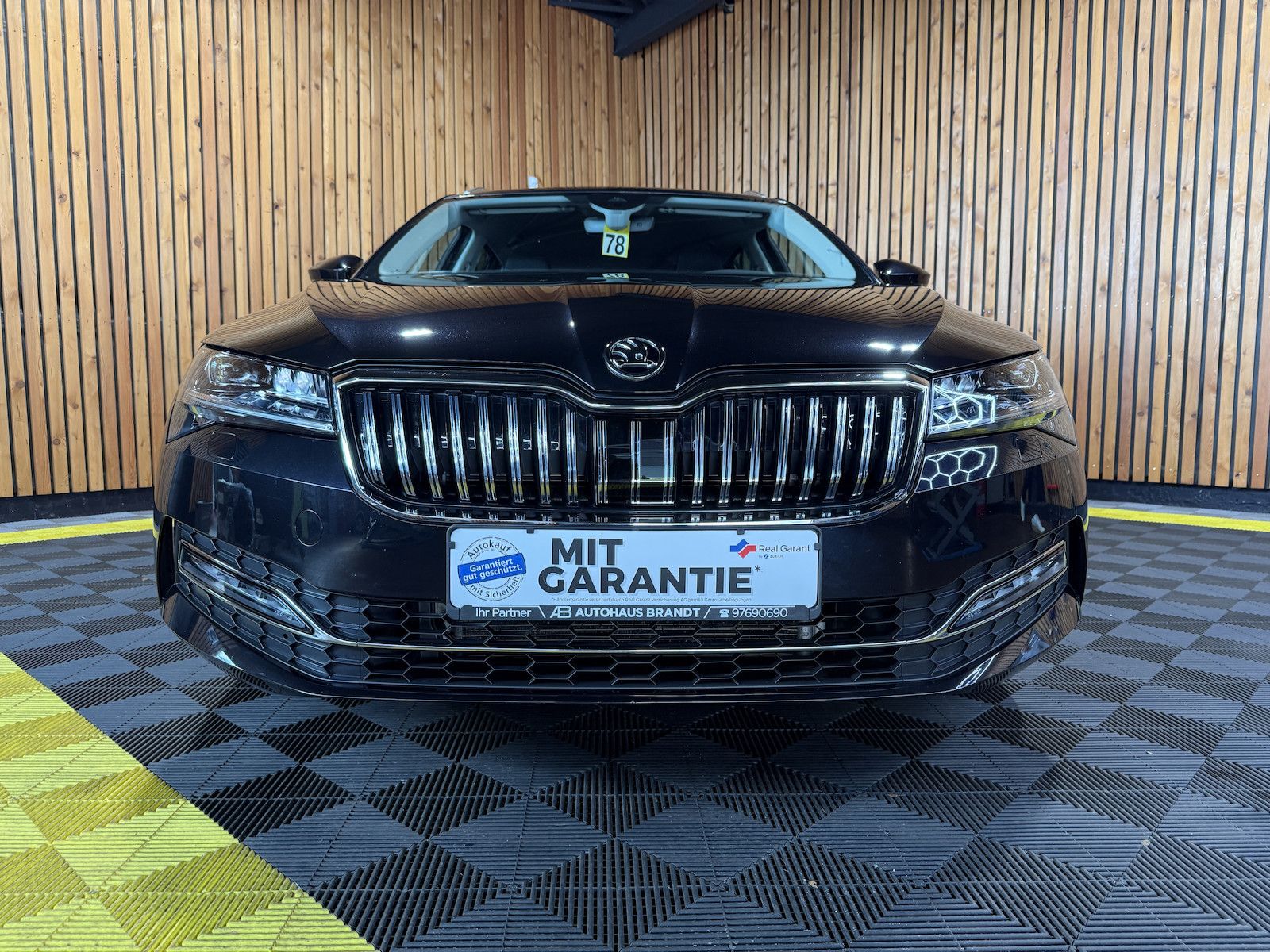 Fahrzeugabbildung SKODA Superb Combi 1,5 TSI DSG Navi*Matrix*AHK*Virtual