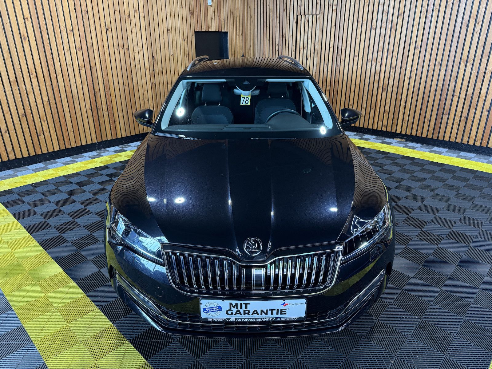 Fahrzeugabbildung SKODA Superb Combi 1,5 TSI DSG Navi*Matrix*AHK*Virtual