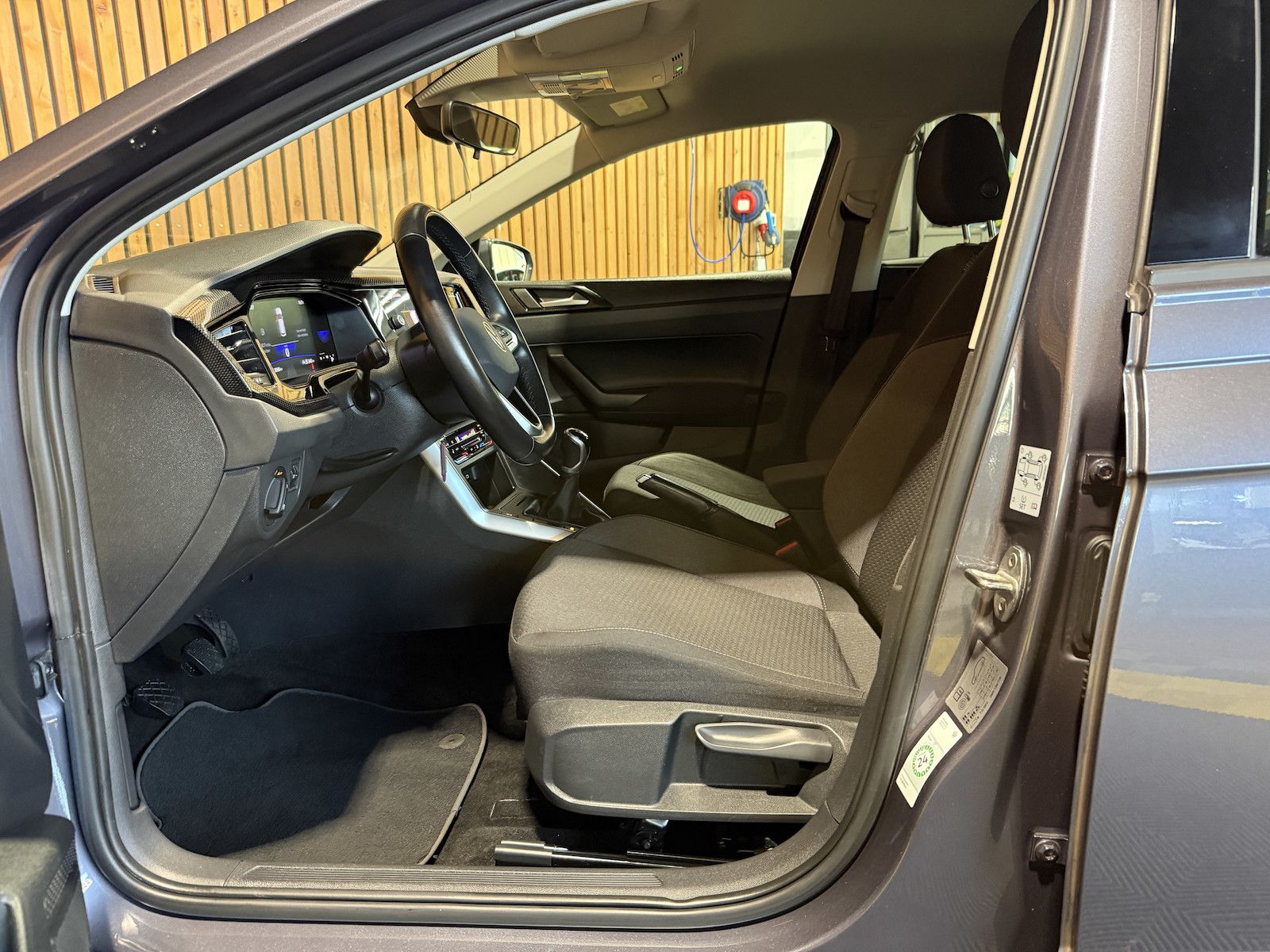 Fahrzeugabbildung Volkswagen Polo TSI Life 5-tg. *LED*PDC*Virtual*Sitzhz*App*